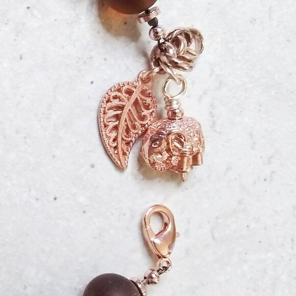 Calling all Elephant Lovers! Chunky Beaded Bracelet! RoseGold/Copper Tuskers - Picture 7 of 9